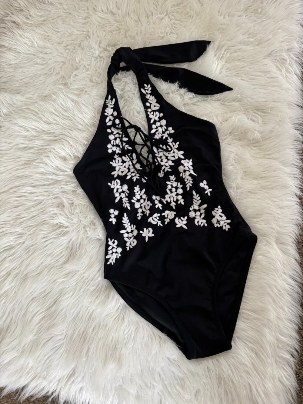 Amita Naithani Boston Proper Black w White Embroidery One Piece Bathing Suit M